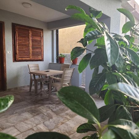 Eden Guesthouse ดูร์เรส ภายนอก รูปภาพ