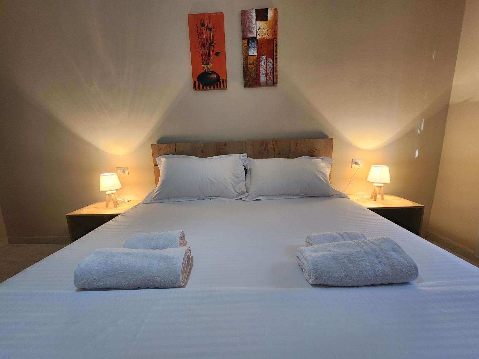 Eden Guesthouse ดูร์เรส ภายนอก รูปภาพ